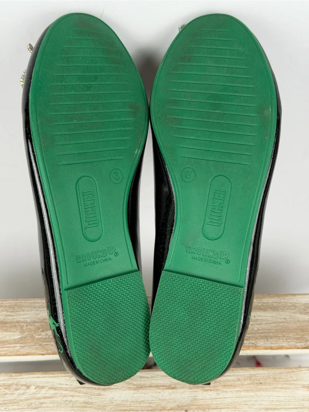 Wicked black glitter ballet flats green flying monkey graphics Size 3